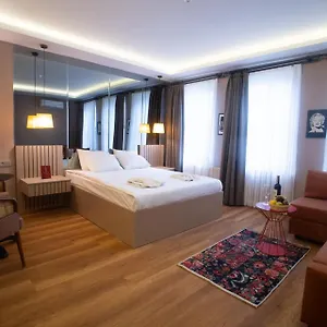 Cheers Porthouse Hotel Istanbul